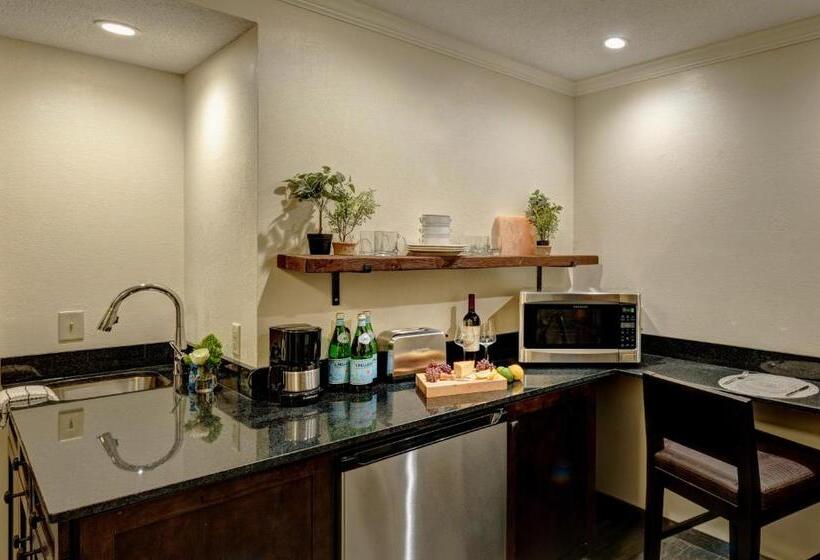 Стандартный Номер Кровать Кинг, Garrison Hotel & Suites Dover Portsmouth, Ascend Hotel Collection
