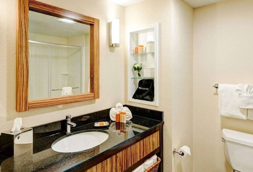 Люкс Адаптированный для Инвалидов, Garrison Hotel & Suites Dover Portsmouth, Ascend Hotel Collection