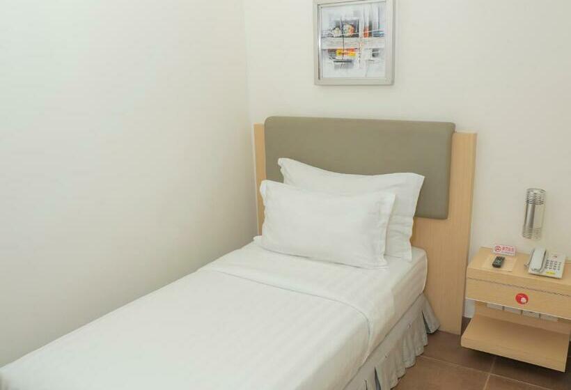 اتاق استاندارد یک نفره, D Primahotel Airport Jakarta Terminal 1a