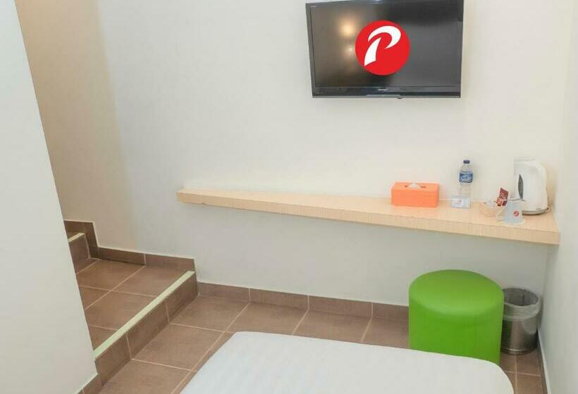 Номер Стандарт Индивидуальный, D Primahotel Airport Jakarta Terminal 1a