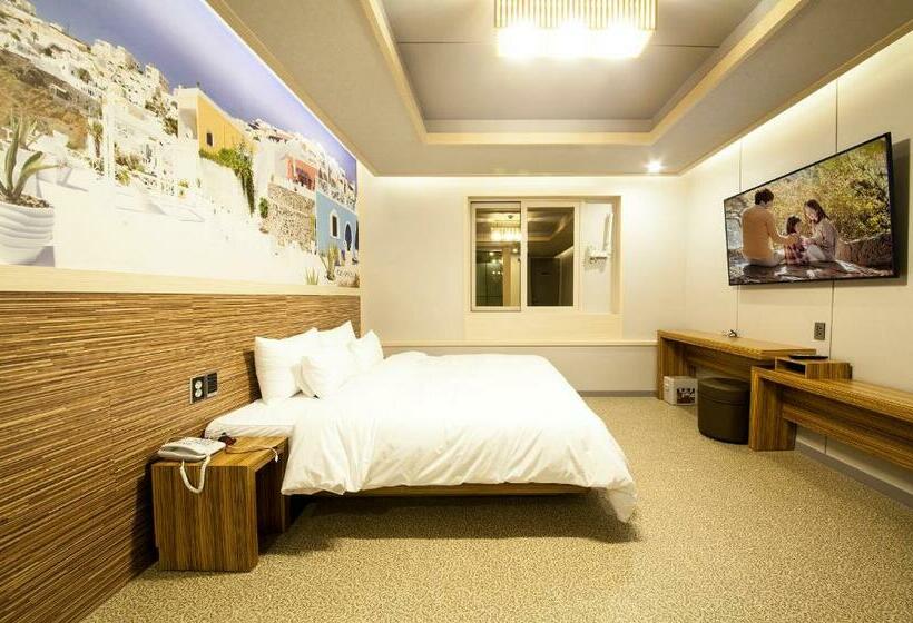 Номер Deluxe, Jinju Kai