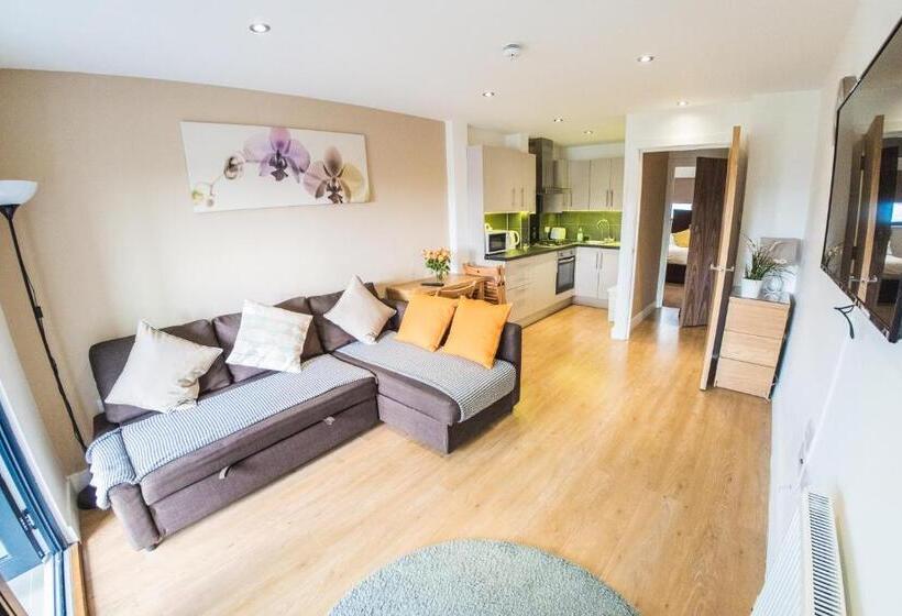 Апартаменты 1 Спальня, Ilford Tower Apartments