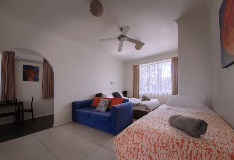 Семейное Студио, Tuncurry Motor Lodge
