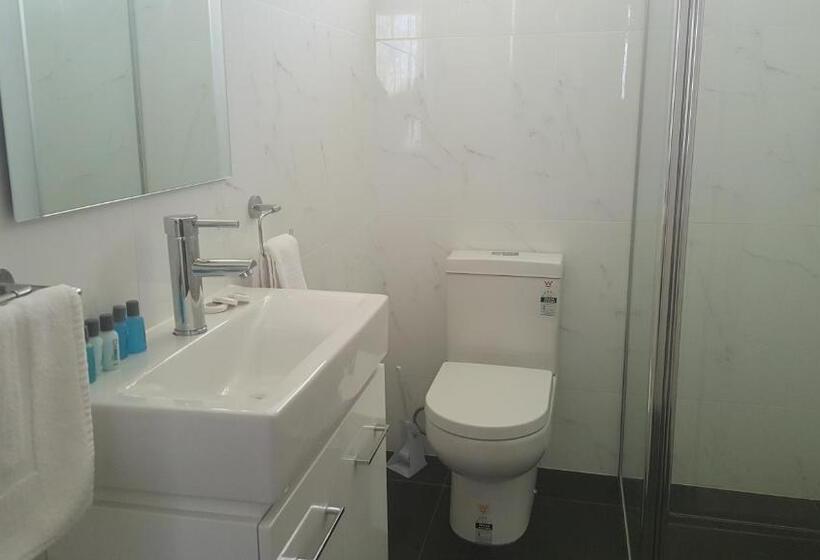 Семейное Студио, Tuncurry Motor Lodge