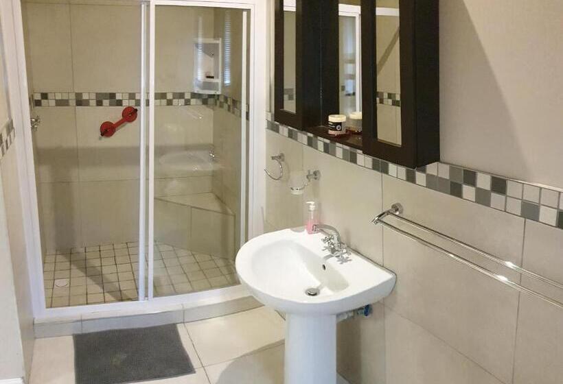 Семейный Номер, Metime Guesthouse & Self Catering