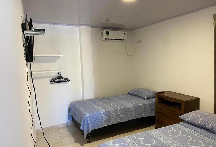 标准三人间, Apartamentos Turístico Faviles