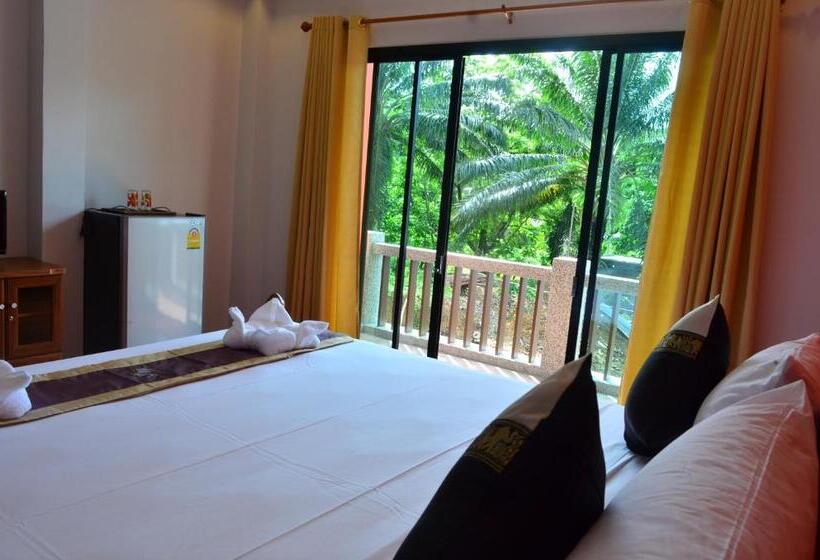 Номер Superior, Phongpipat Lanta Mansion