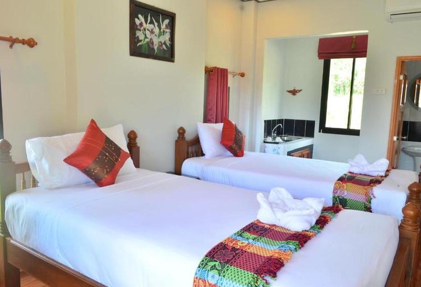 Номер Superior, Phongpipat Lanta Mansion