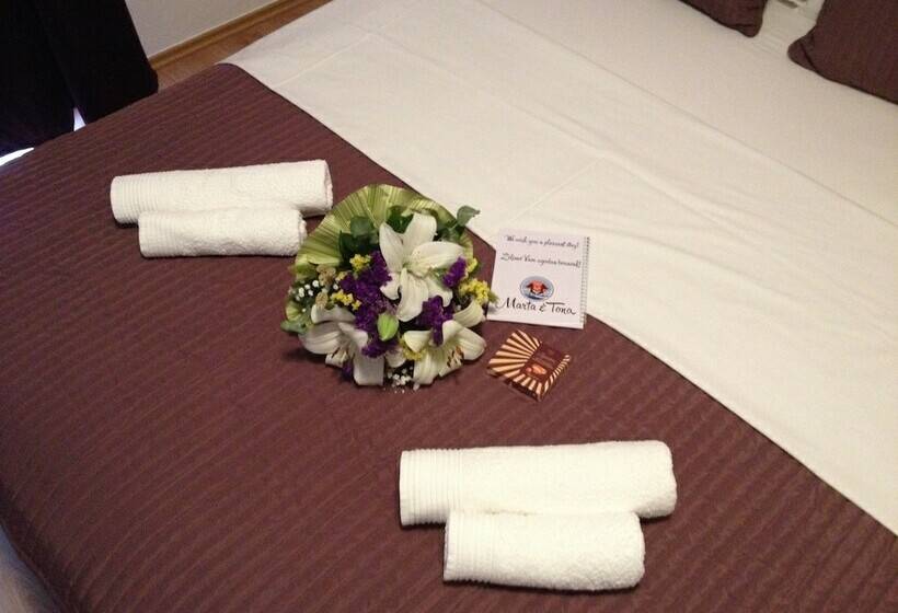 Triple Room Sea View, Bed & Breakfast Marta & Tona