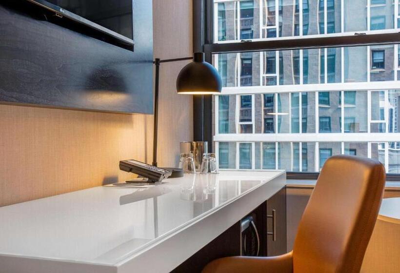 Номер Deluxe Кровать Кинг, Cambria Hotel Chicago Loop   Theatre District