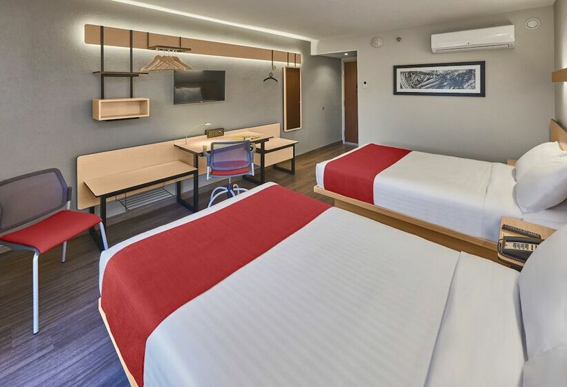 Номер Стандарт 2 Двуспальные Кровати, City Express By Marriott Celaya Galerias