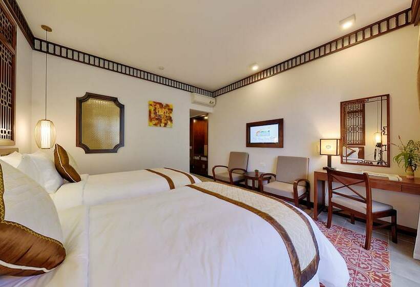 اتاق لوکس با چشم‌انداز استخر, Hoi An Field Boutique Resort & Spa
