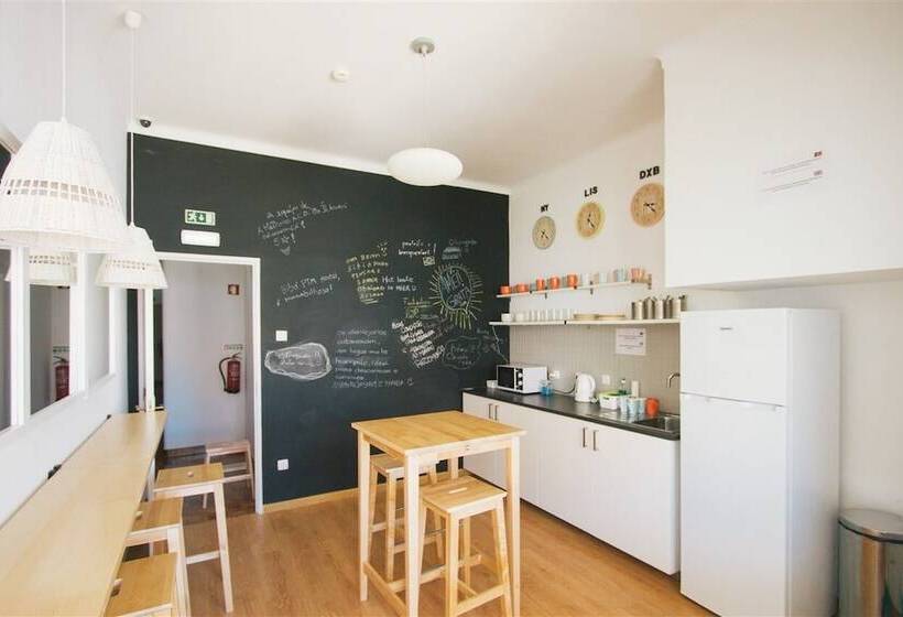 스탠다드 룸 가든 전망, Ptm Downtown Hostel&suites