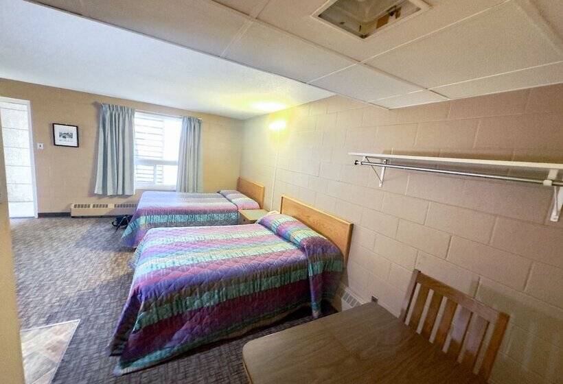 Номер Стандарт 2 Двуспальные Кровати, Capone's Hideaway Motel