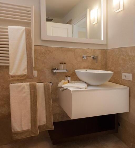 2 Bedrooms Suite Sea View, Baia Bianca Suites