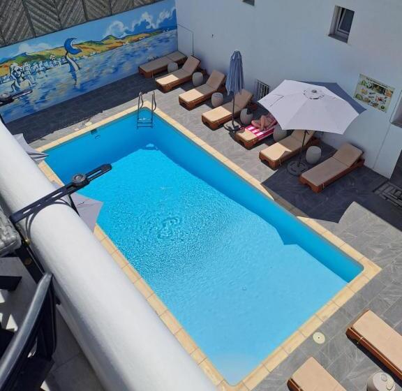 Трехместный Номер Классика, Oceanis Resort