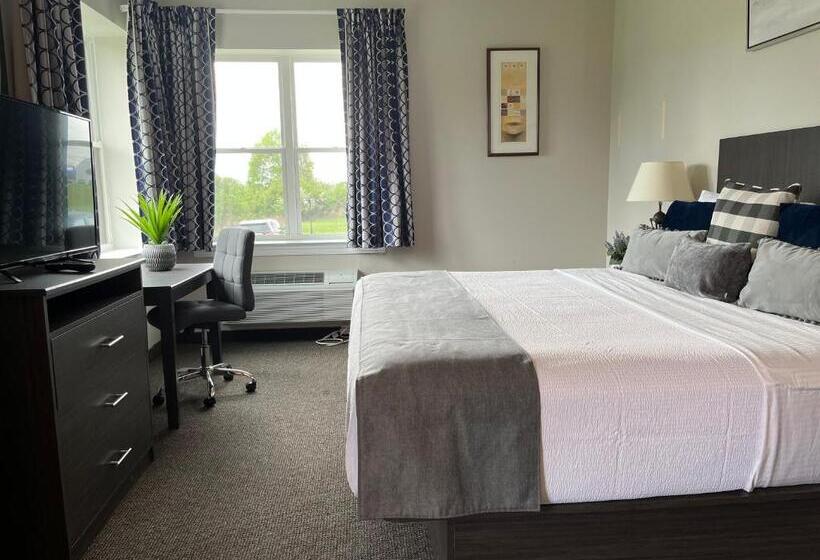 디럭스 스튜디오, Brinton Suites