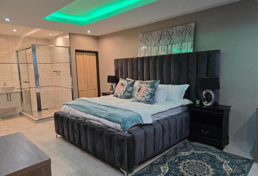 Президентский Люкс, Nyamankulu Guest Lodge