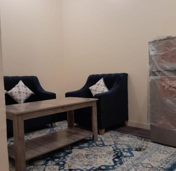 带大床的标准工作室, شقق المصيف