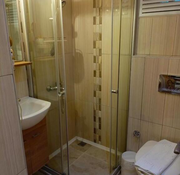 Номер Стандарт Вид на Море, Mia Hill Suites