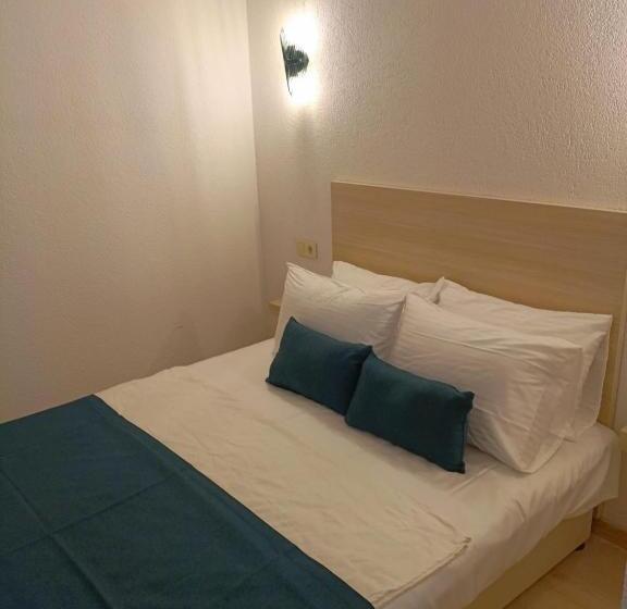 Трежместный Номер Economy, Mia Hill Suites