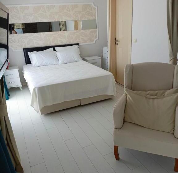 Семейный Номер Вид на Море, Mia Hill Suites