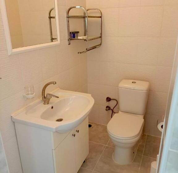Семейный Номер Вид на Сад, Mia Hill Suites