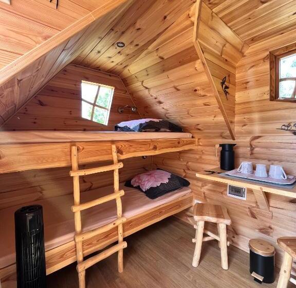 Семейный Номер, Auberge De L Hirondelle
