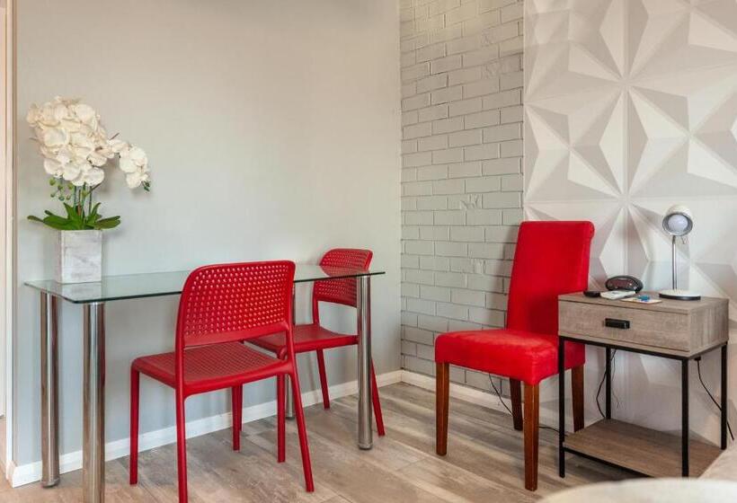 豪华房间, Sanz Motel Wentworth