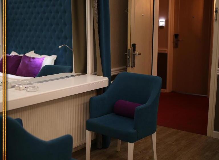 Номер Стандарт Трехместный, Berrak Otel