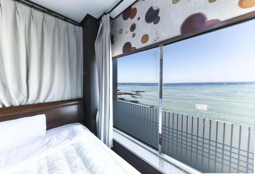 Номер Стандарт Вид на Море, Hamduk Pungkyungchae Pension