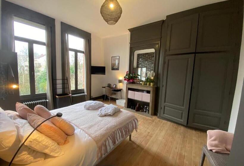 استودیوی لوکس, Maison Colodge Delory Barbieux