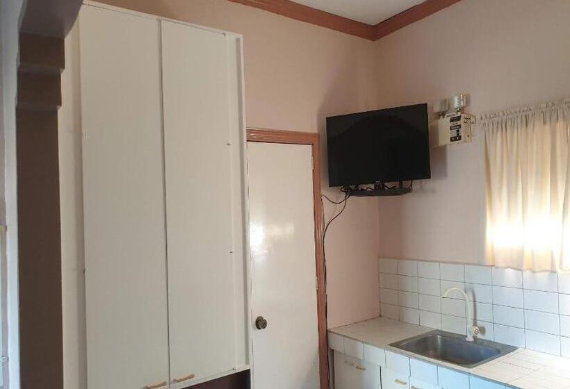 Family Suite, Oyo 1079 Mayon View Garden Apartelle Sa Bukid