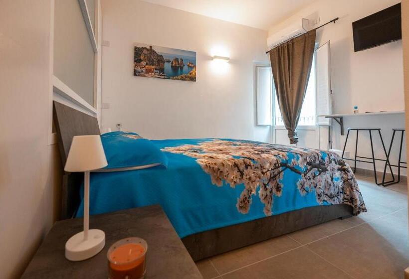 اتاق خانوادگی, Room In Guest Room   Luxury Room La Mandorla
