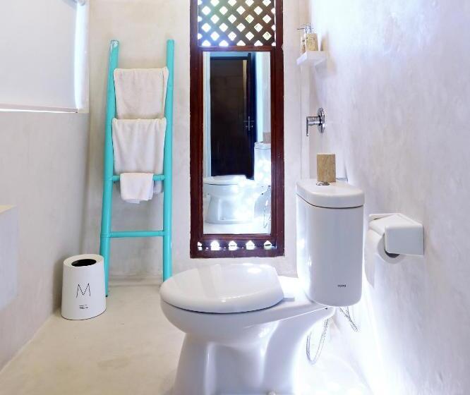 Номер Стандарт с Балконом, Bale Bingin Beachfront Stay