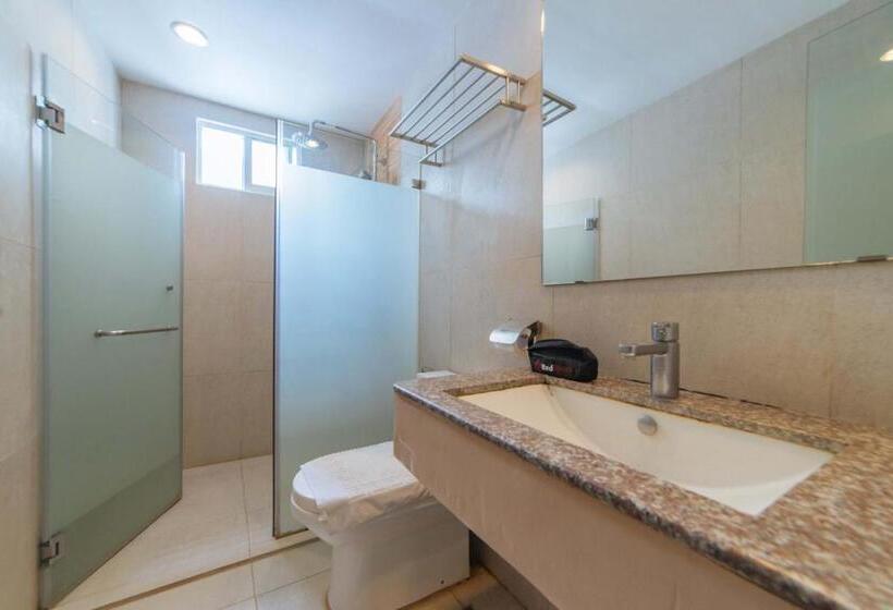 디럭스 룸, Reddoorz Plus At Hotel Metro Kalibo