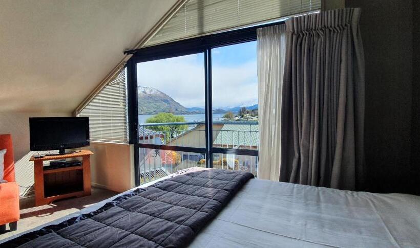 침실 3개 아파트, The Moorings Motel And Apartments