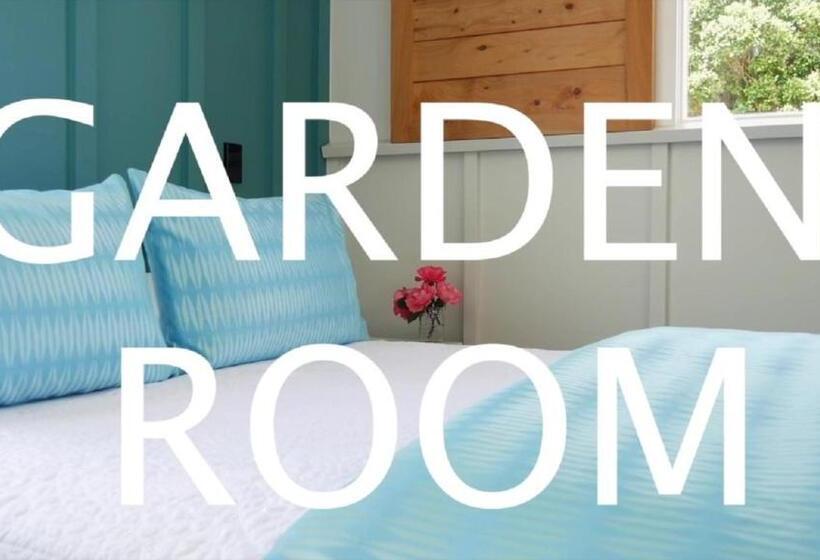 디럭스 룸, Top Floor Bed And Breakfast