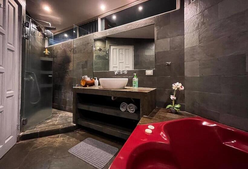 Люкс Повышенной Комфортности, Bambú Lodge San Jose Airport