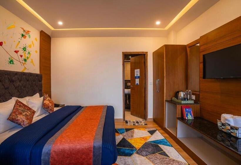 디럭스 4인 룸, Shalom Backpackers Mussoorie