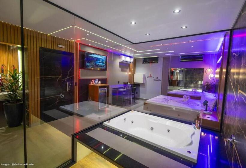 Полулюкс с Балконом, Motel Deslize Ribeirão Preto