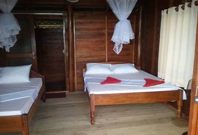 بانگلوی استاندارد با بالکن, Happy Elephant Bungalows