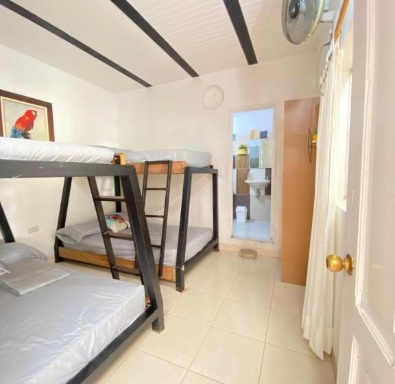Семейный Номер, Eco Hotel El Acuario