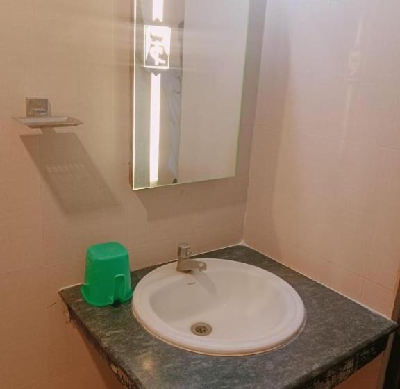Номер Deluxe, Temple City Lake Inn Madurai Aala