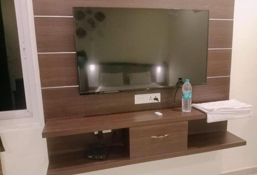Номер Стандарт, Temple City Lake Inn Madurai Aala