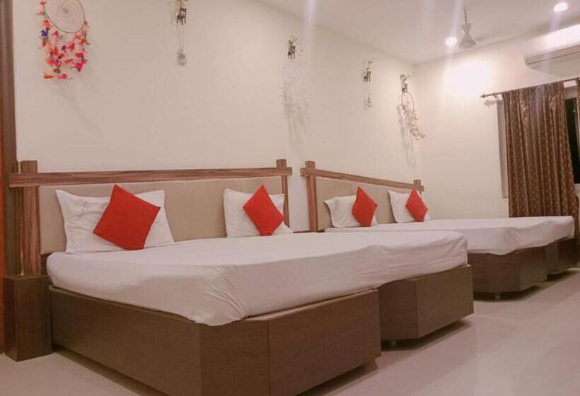 Люкс Повышенной Комфортности, Temple City Lake Inn Madurai Aala
