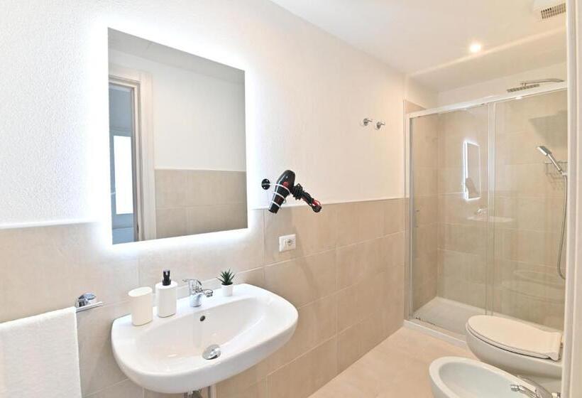 اتاق استاندارد, Izzhome City Heart Rooms
