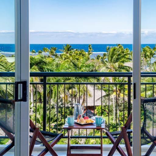 Номер Deluxe Вид на Море, Outrigger Fiji Beach Resort