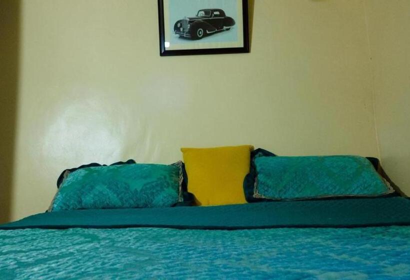 Номер Deluxe с Балконом, Lakewood City Resort Mai Mahiu