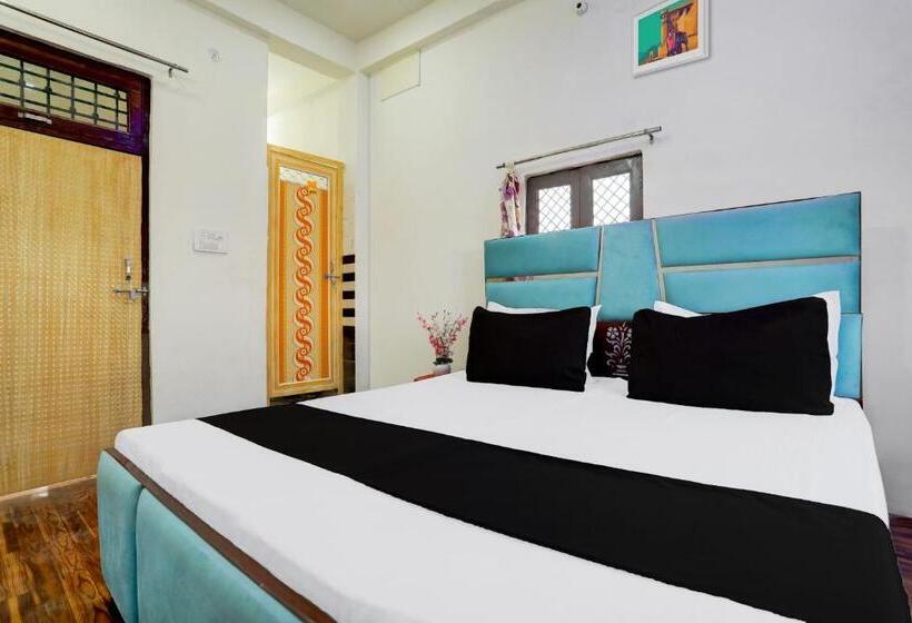Трехместный Номер Классика, Oyo Akbarpur Inn